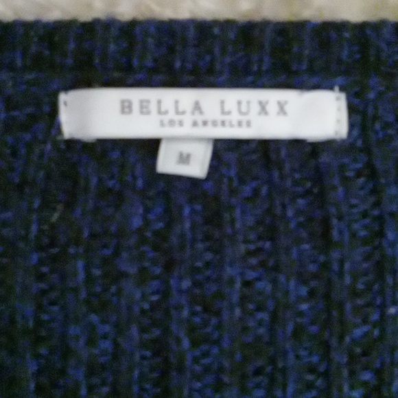 Women's V Neck Sweater, Size M - Picture 3 of 4